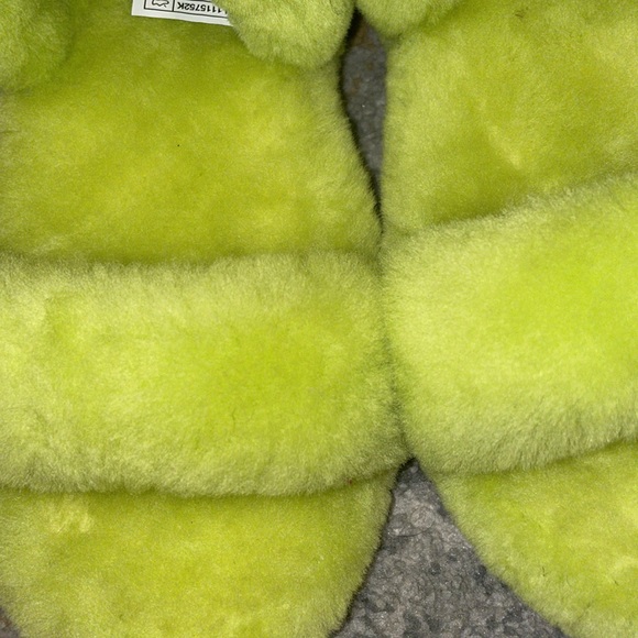 NEW 😍UGG 💚SLIPPER - Picture 4 of 6